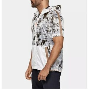 Under Armour UA Perpetual Sz M Short Sleeve Windbreaker Jacket Men's Hoodie $130
